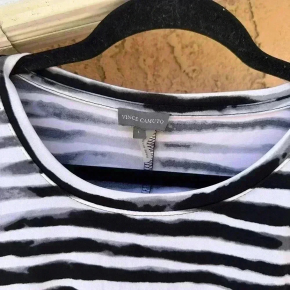 Vince Camuto Black White Striped Asymetric Sleeveless Tunic - Picture 6 of 6